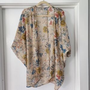 Small Floral Kimono Neutral Summer